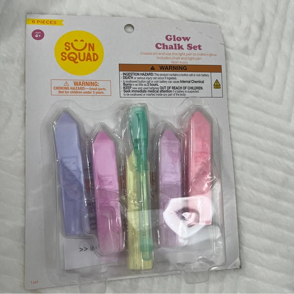 Whale Sprinkler and‎ Glow Chalk Set Summer Outdoor Toys kids kid child children